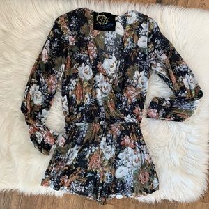 Blue Life Multicolor Floral Long Sleeve V-neck Romper Womens Small